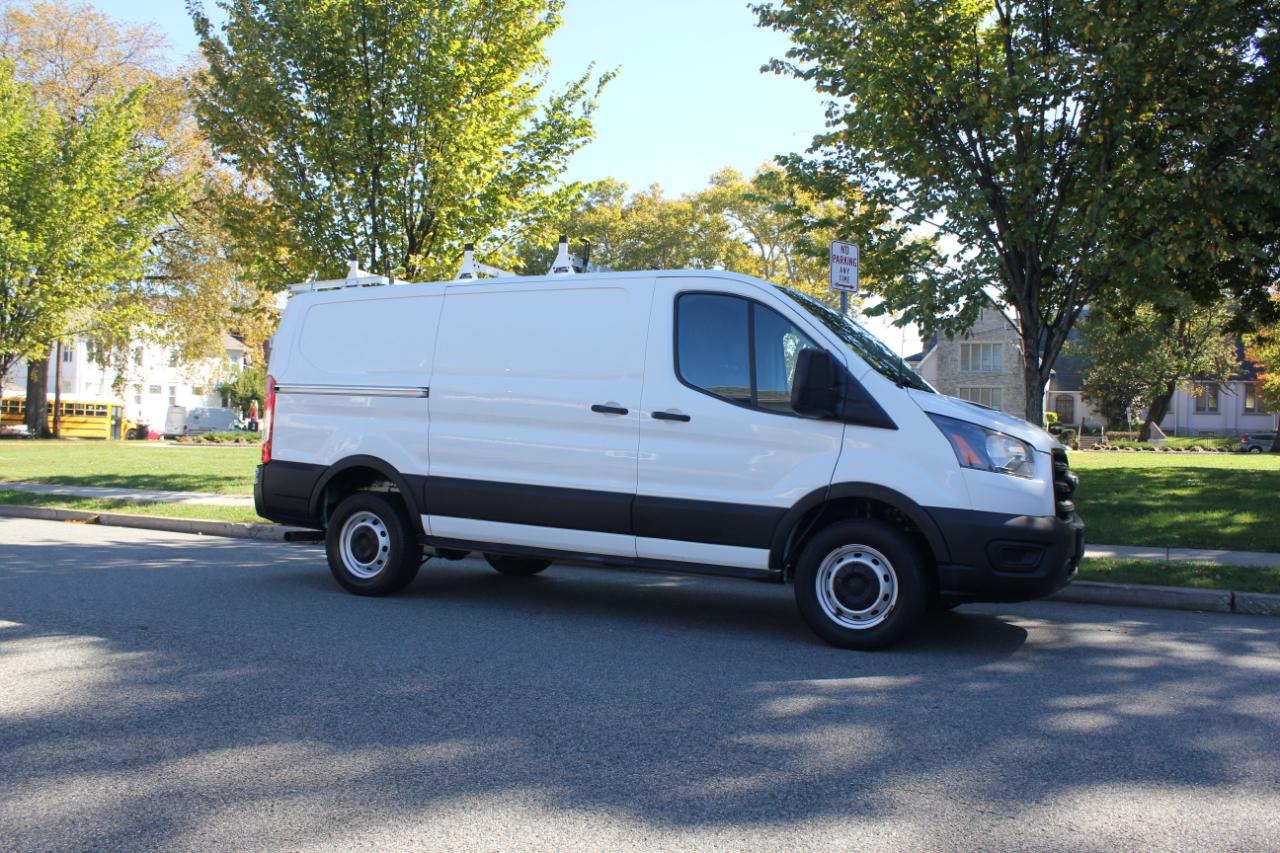 Ford Transit 250 Van Low Roof w/Sliding Pass. 130-in. WB 2020