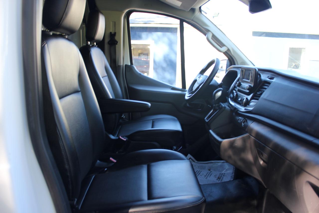 Ford Transit 250 Van Low Roof w/Sliding Pass. 130-in. WB 2020