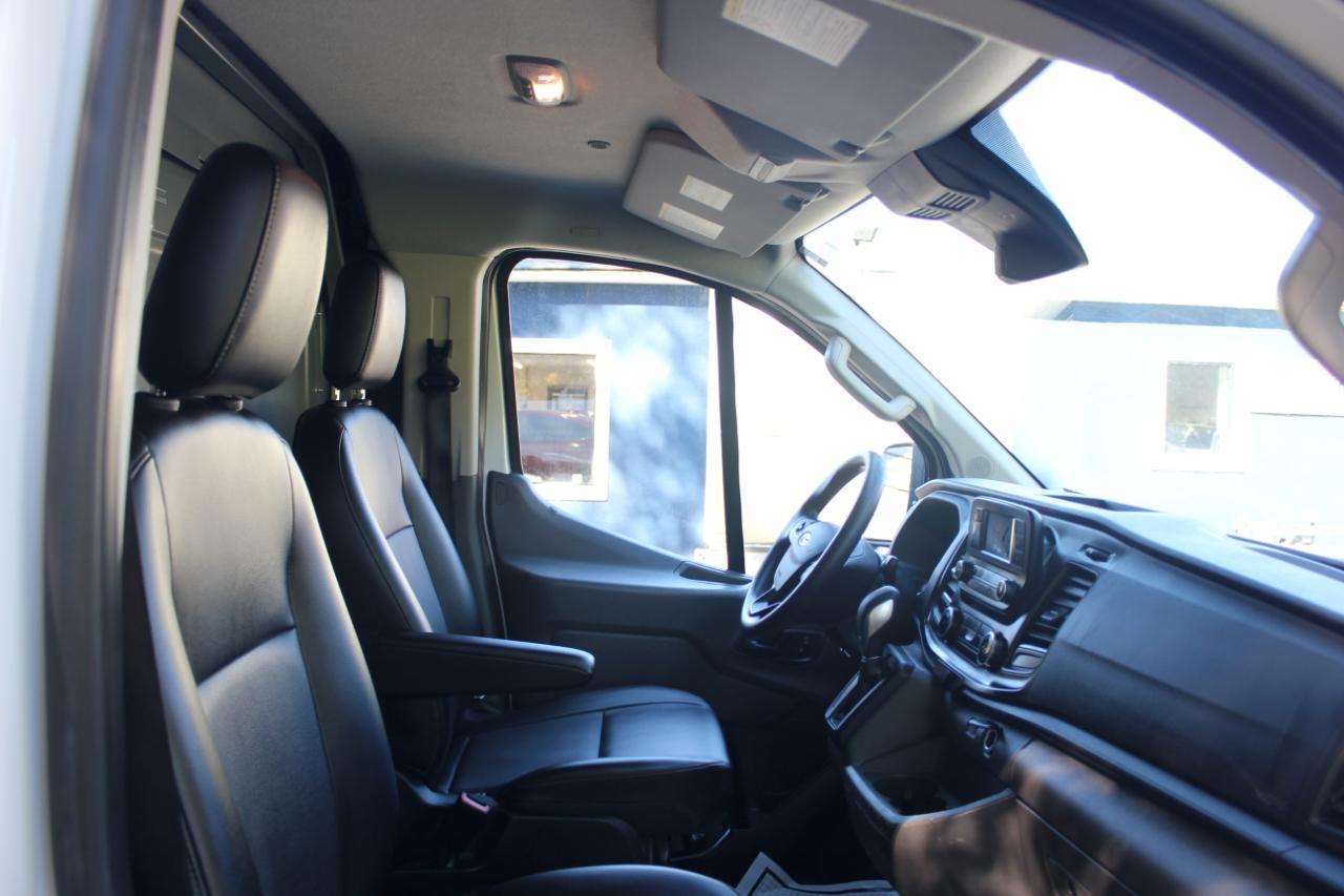 Ford Transit 250 Van Low Roof w/Sliding Pass. 130-in. WB 2020