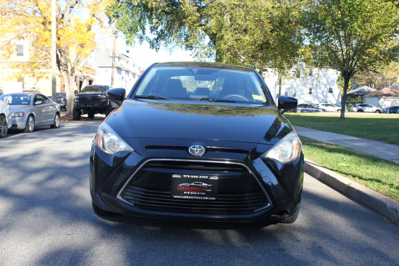 Toyota Yaris iA 6A 2017