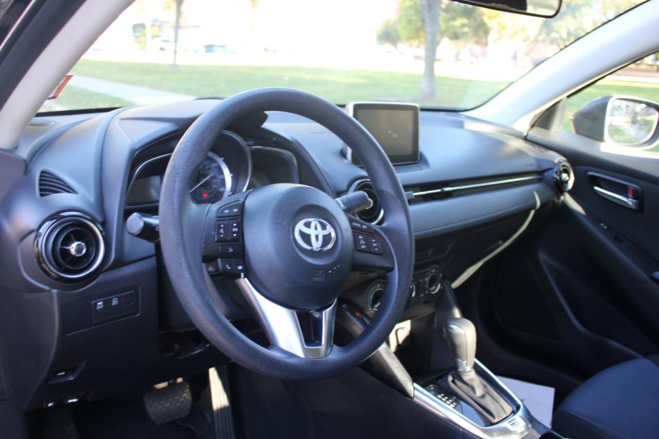 Toyota Yaris iA 6A 2017