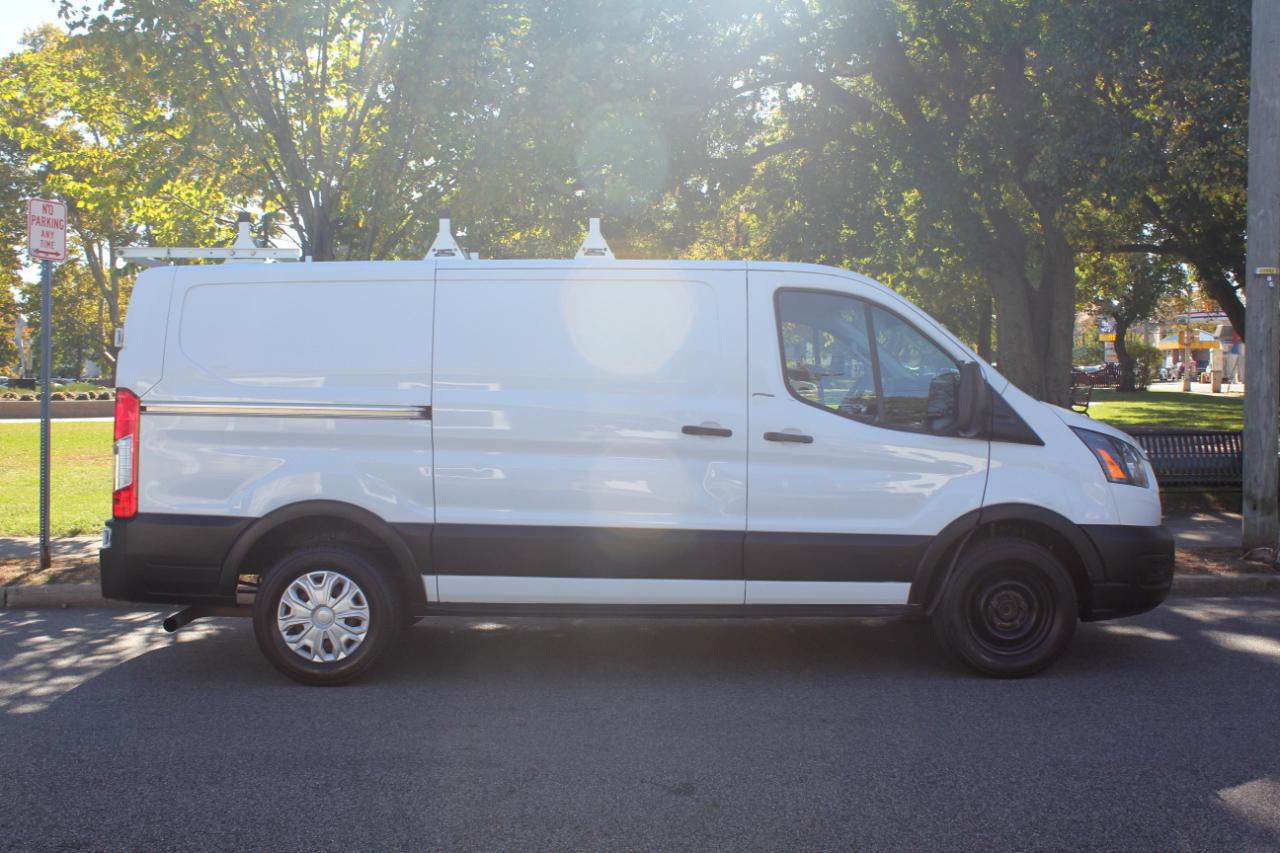 Ford Transit 150 Van Low Roof w/Sliding Pass. 130-in. WB 2021