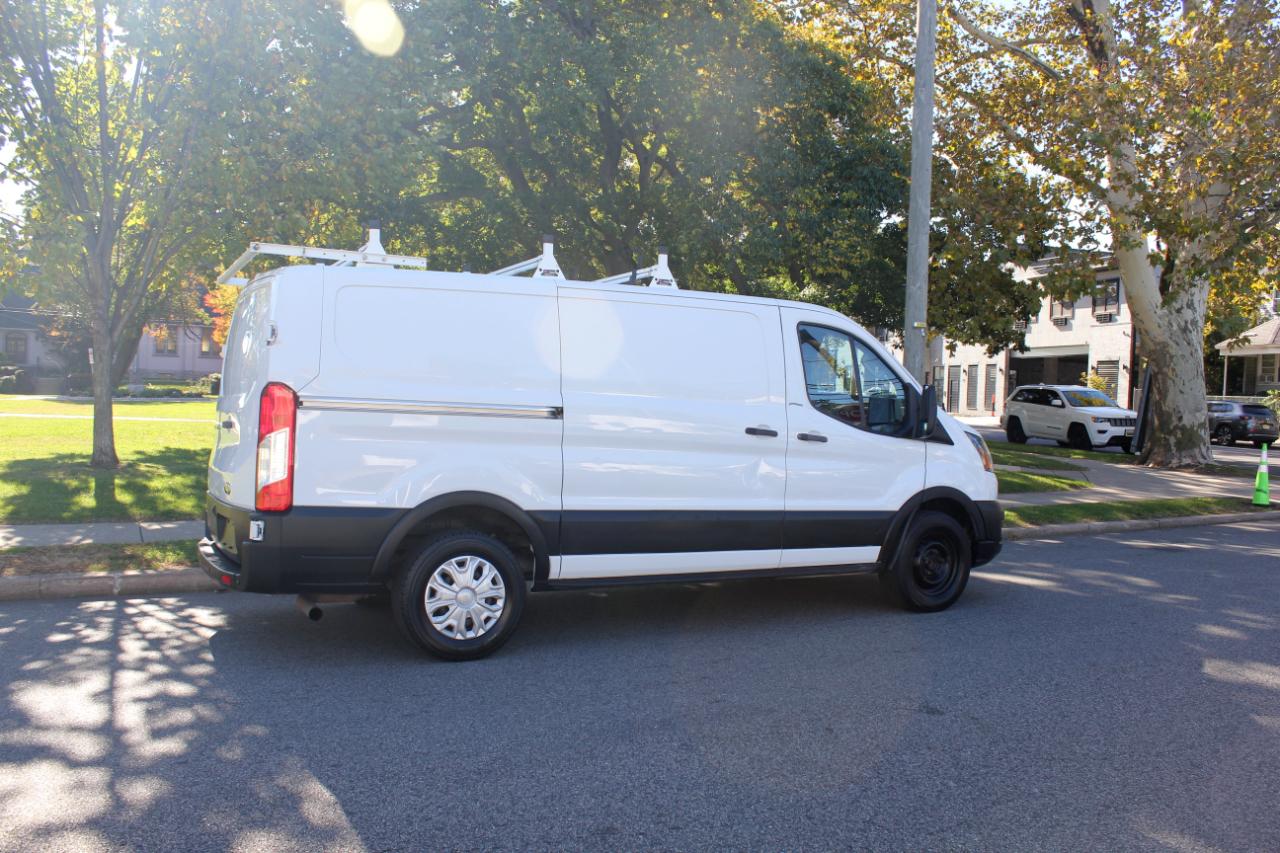 Ford Transit 150 Van Low Roof w/Sliding Pass. 130-in. WB 2021