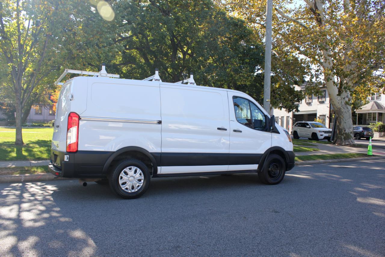 Ford Transit 150 Van Low Roof w/Sliding Pass. 130-in. WB 2021