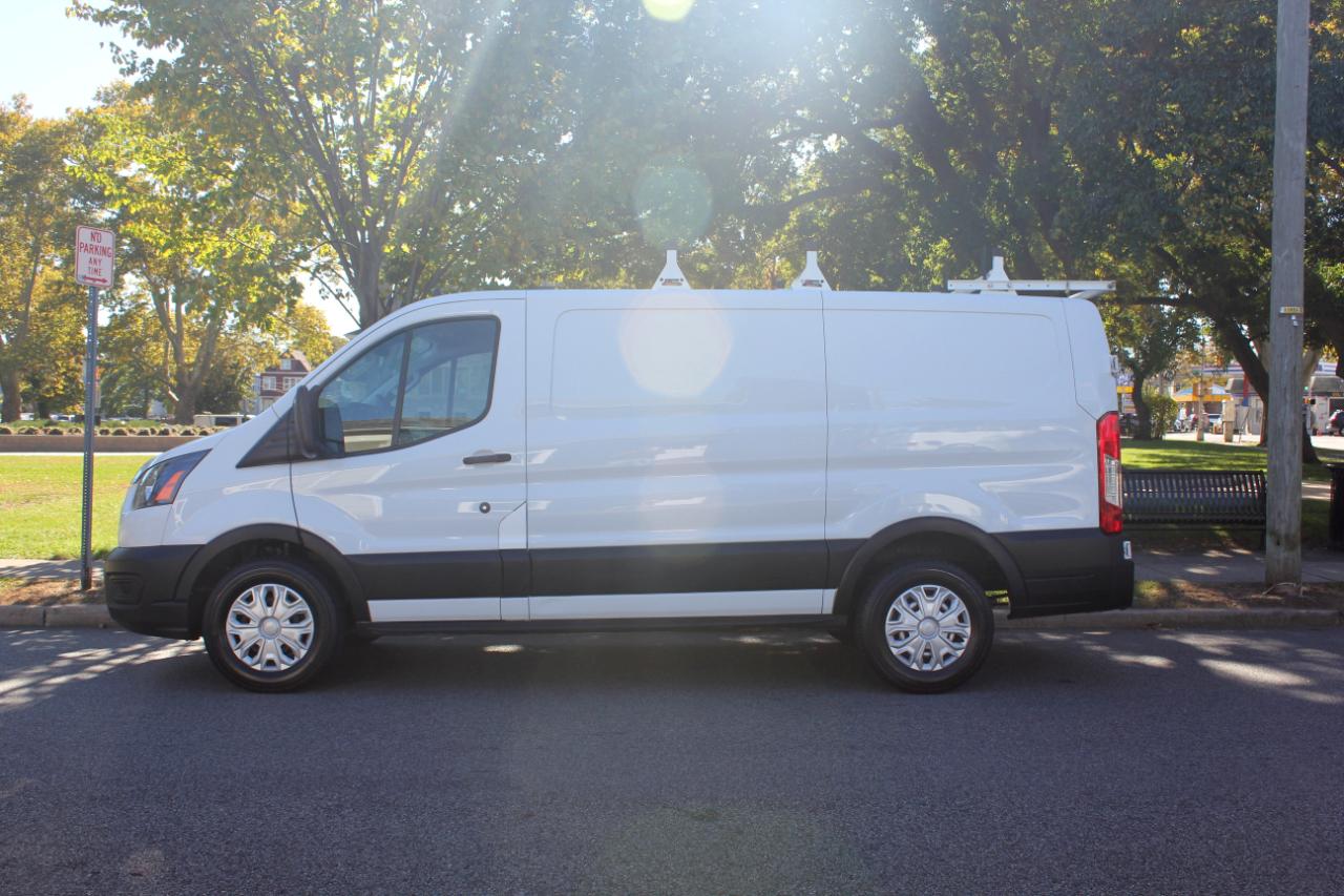 Ford Transit 150 Van Low Roof w/Sliding Pass. 130-in. WB 2021