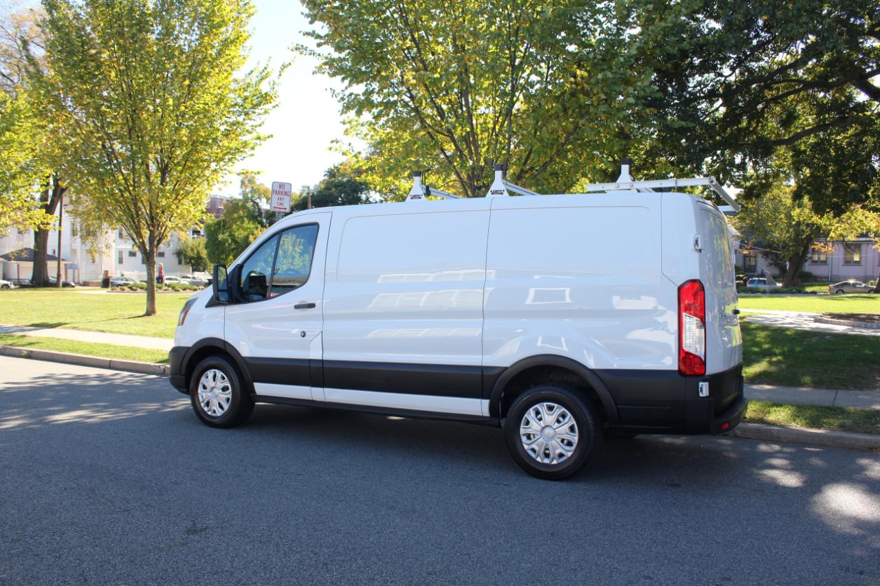 Ford Transit 150 Van Low Roof w/Sliding Pass. 130-in. WB 2021
