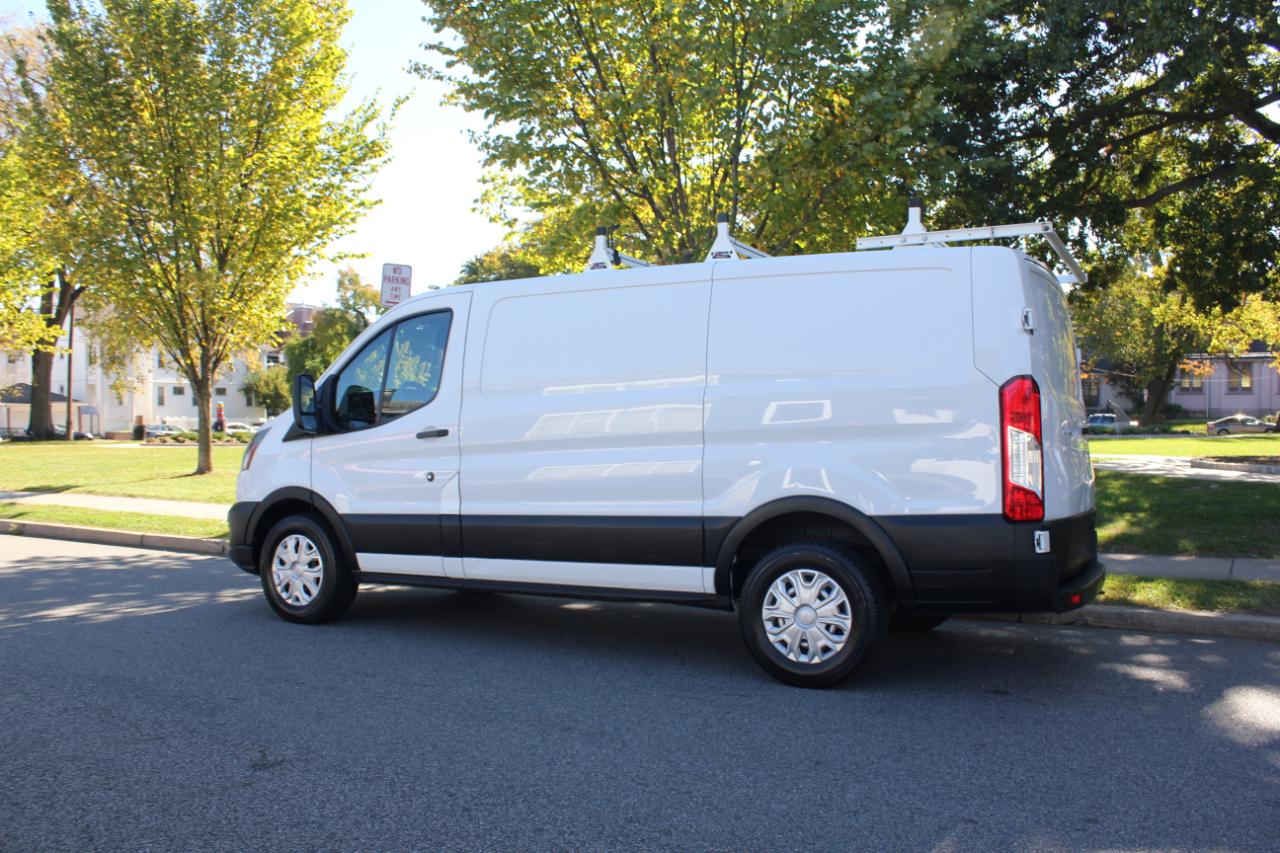 Ford Transit 150 Van Low Roof w/Sliding Pass. 130-in. WB 2021