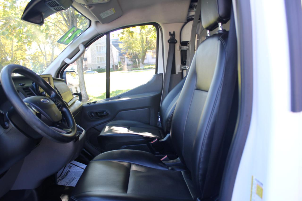 Ford Transit 150 Van Low Roof w/Sliding Pass. 130-in. WB 2021