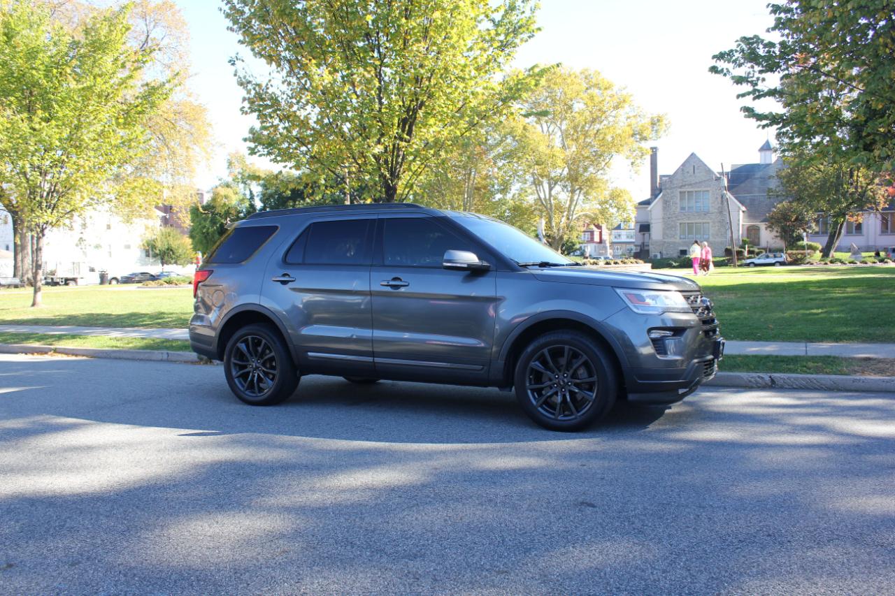 Ford Explorer XLT 4WD 2018