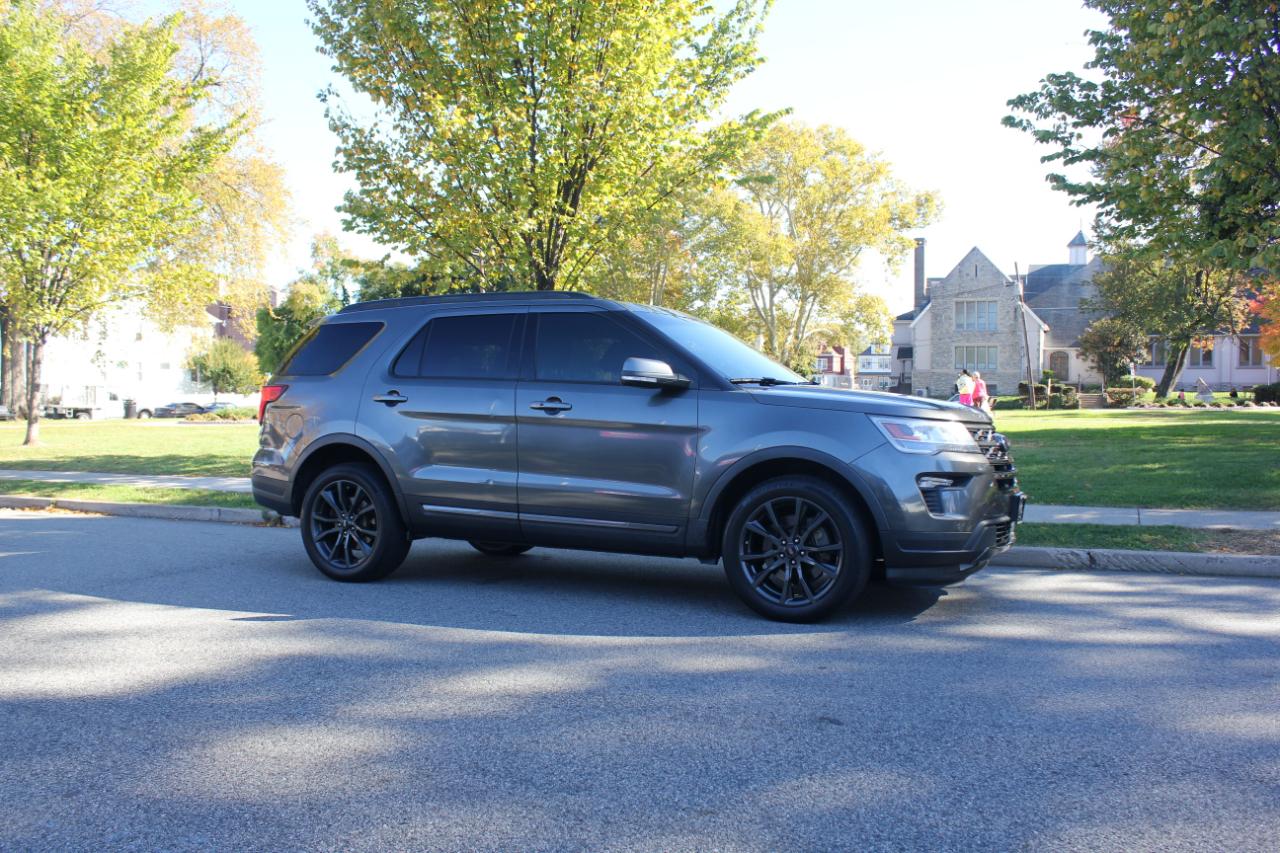 Ford Explorer XLT 4WD 2018