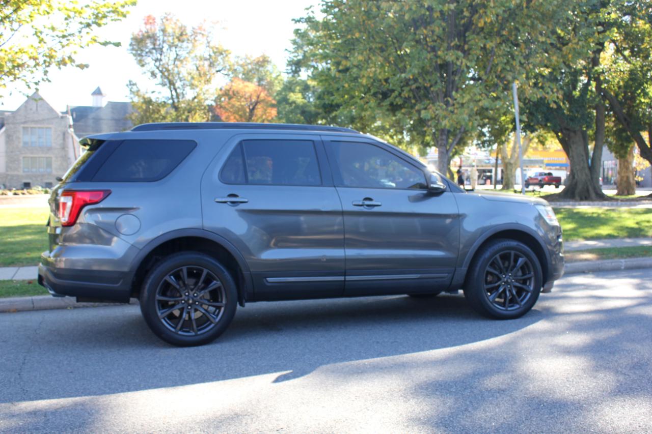 Ford Explorer XLT 4WD 2018