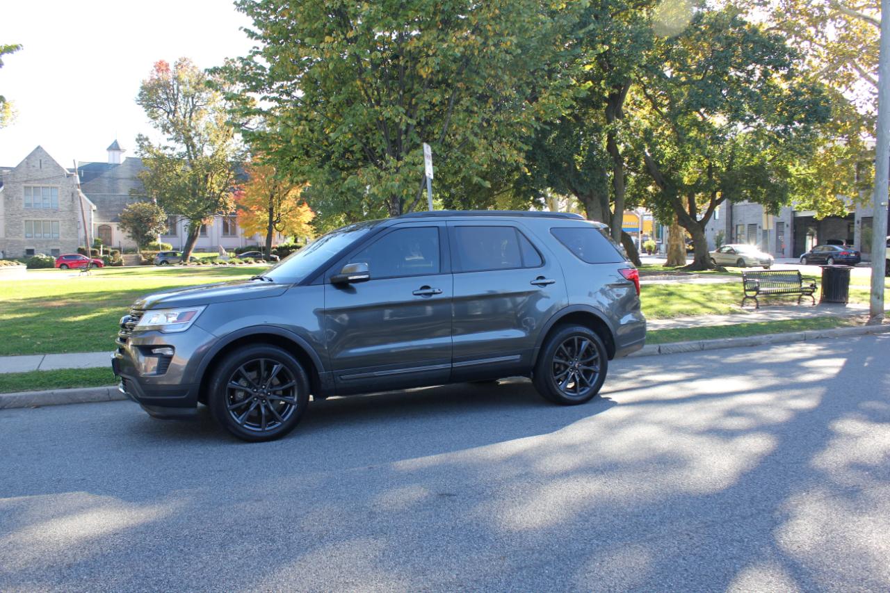 Ford Explorer XLT 4WD 2018