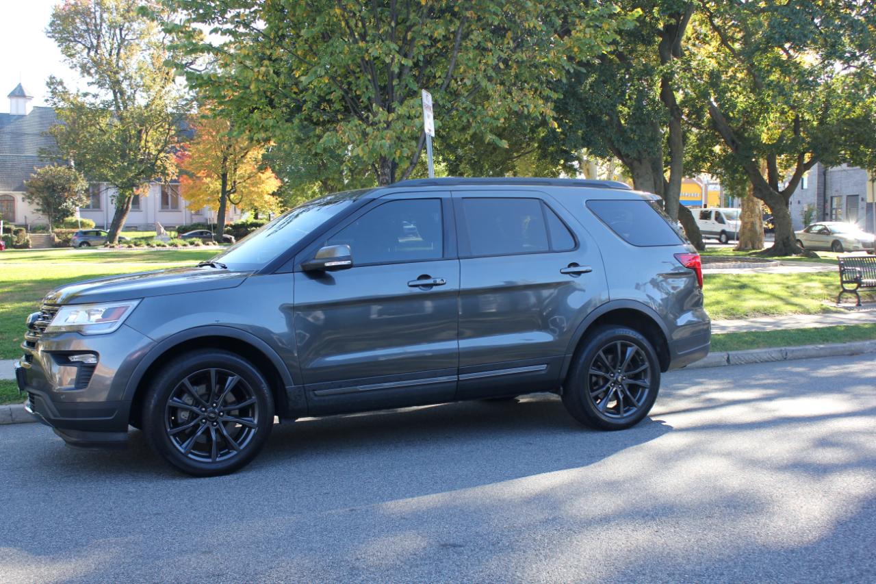 Ford Explorer XLT 4WD 2018