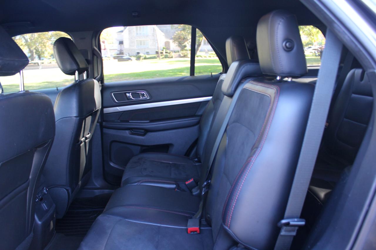 Ford Explorer XLT 4WD 2018