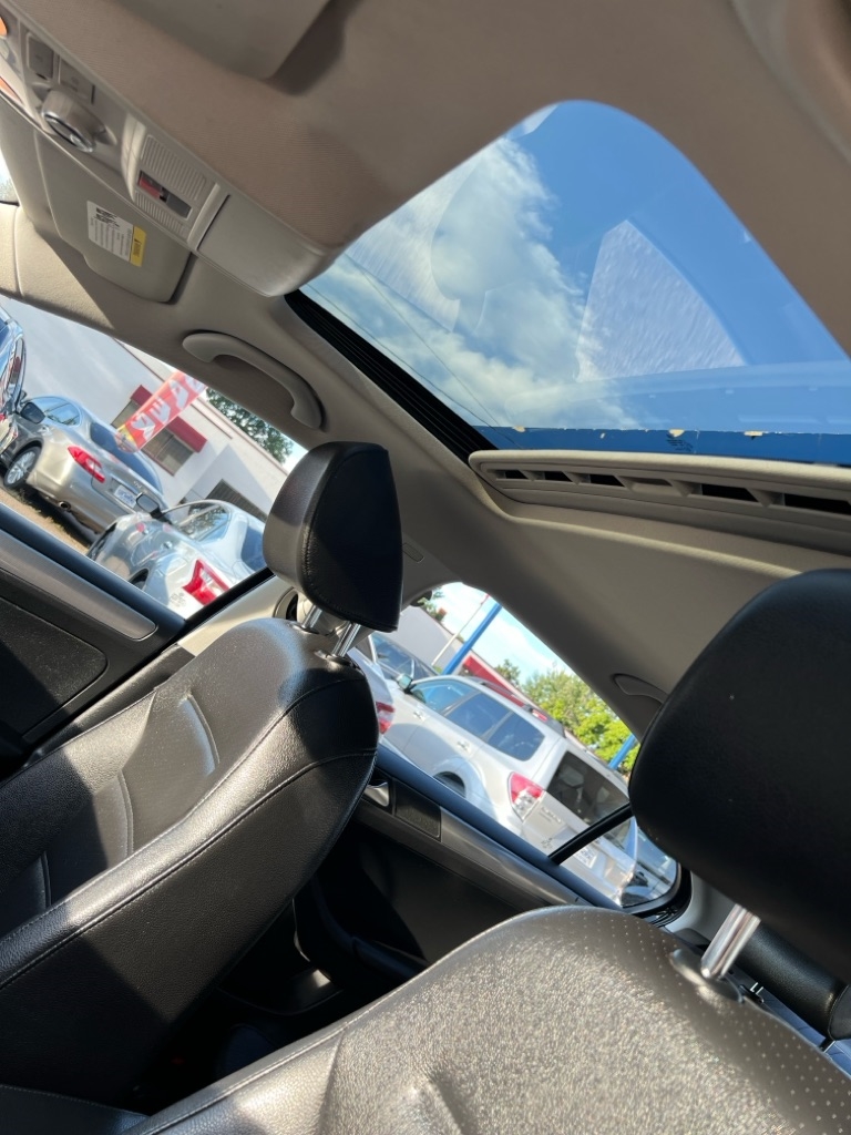 Volkswagen Jetta SE 6A 2015 Volkswagen Jetta SE 6A 2015