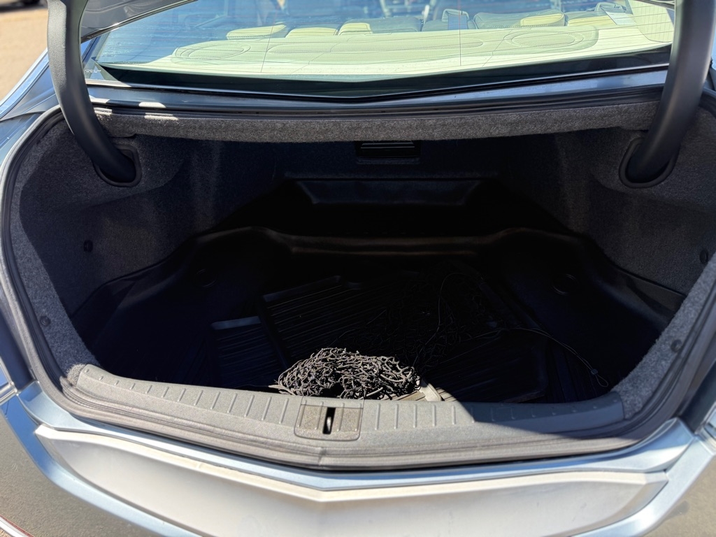 Acura TL 5-Speed AT with Tech Package 2010 Acura TL 5-Speed AT with Tech Package 2010