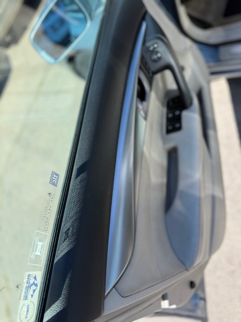 Acura TL 5-Speed AT with Tech Package 2010 Acura TL 5-Speed AT with Tech Package 2010