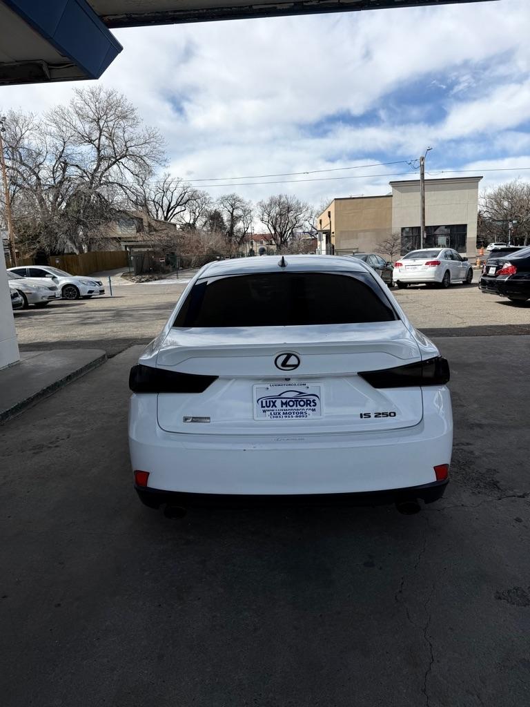 Lexus IS 250 RWD 2015