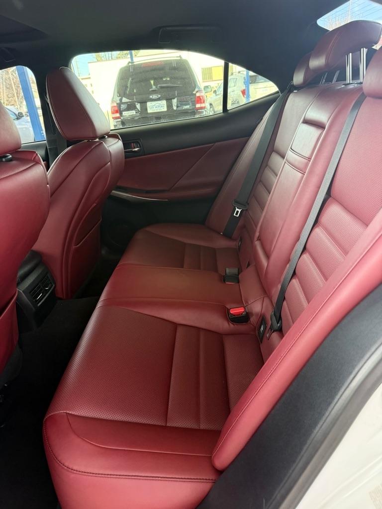 Lexus IS 250 RWD 2015