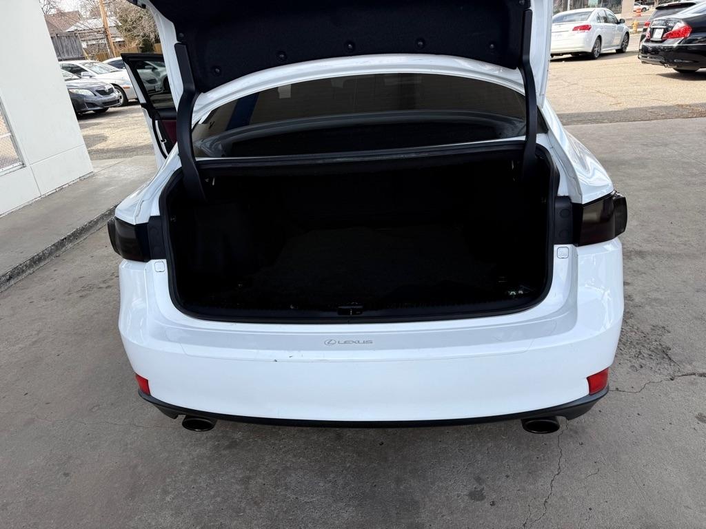 Lexus IS 250 RWD 2015