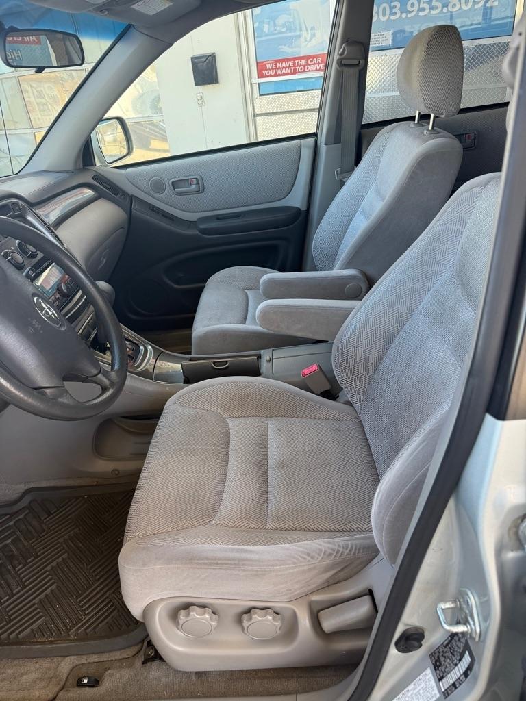 Toyota Highlander Limited V6 4WD 2003