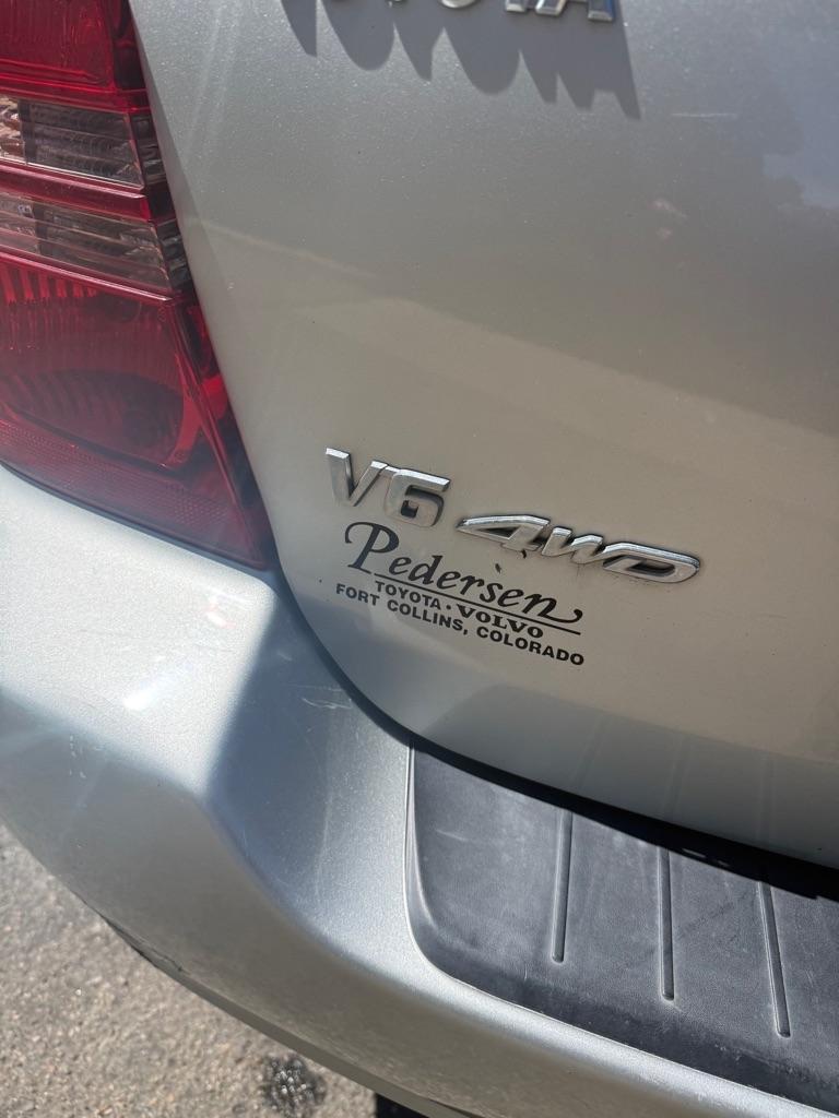 Toyota Highlander Limited V6 4WD 2003