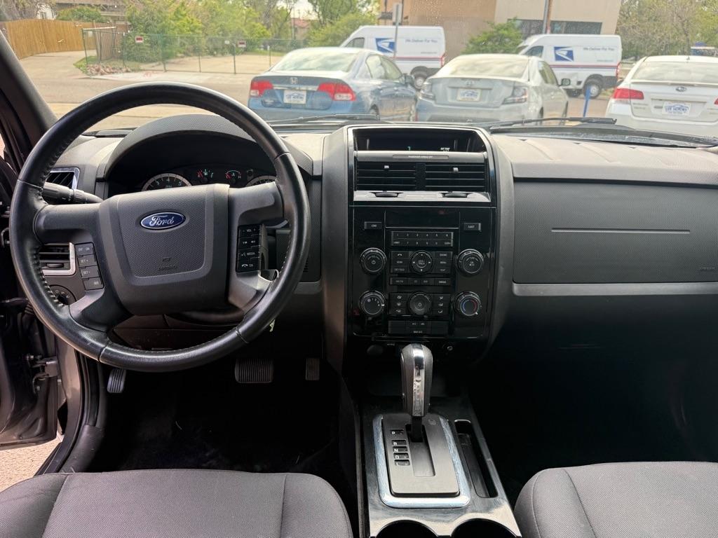 Ford Escape XLT 4WD 2011
