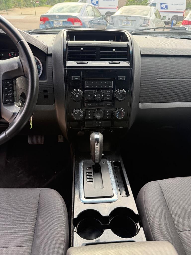 Ford Escape XLT 4WD 2011