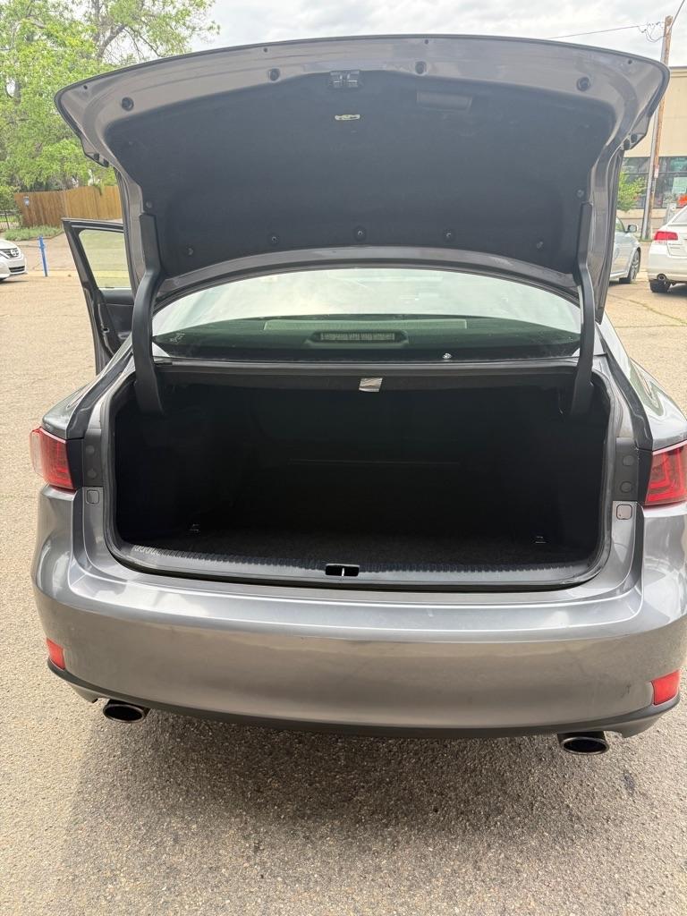 Lexus IS 250 RWD 2014