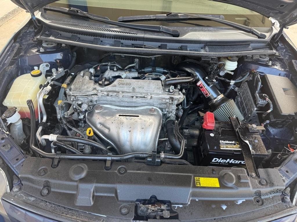 Scion tC Sports Coupe 6-Spd AT 2011