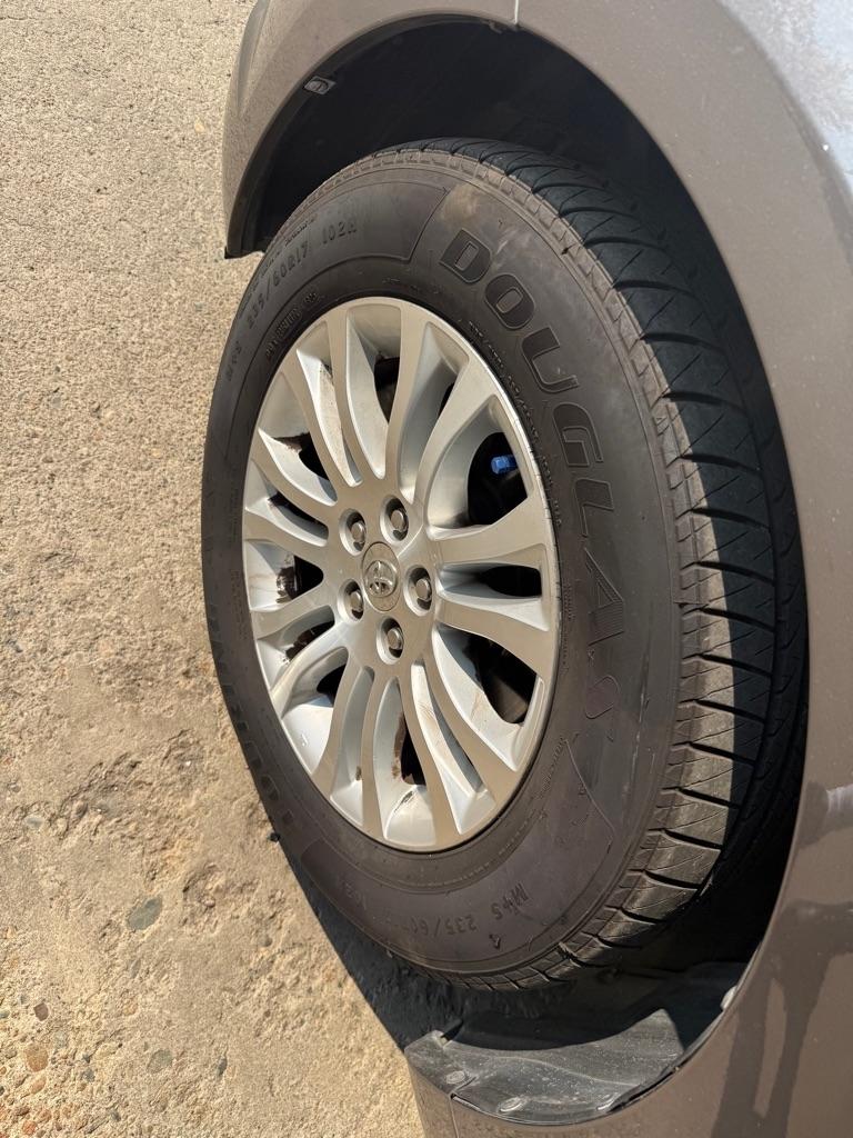 Toyota Sienna XLE FWD 8-Passenger V6 2013