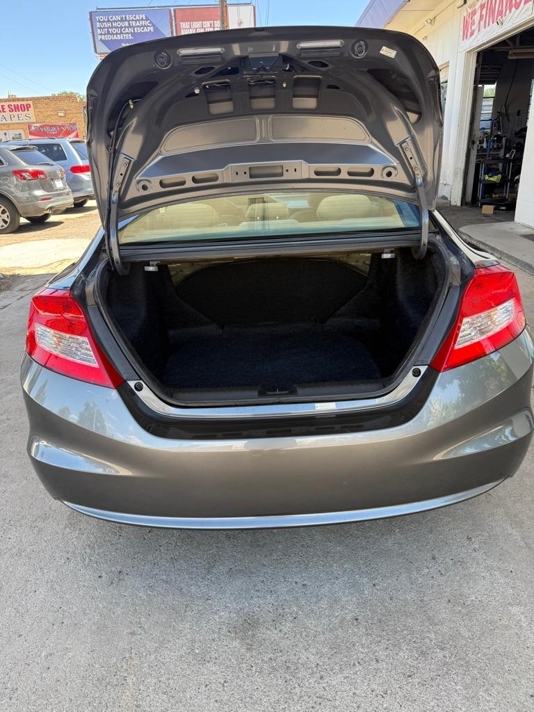 Honda Civic EX Coupe 5-Speed AT 2012