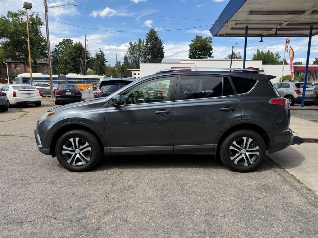 Toyota RAV4 LE AWD 2016