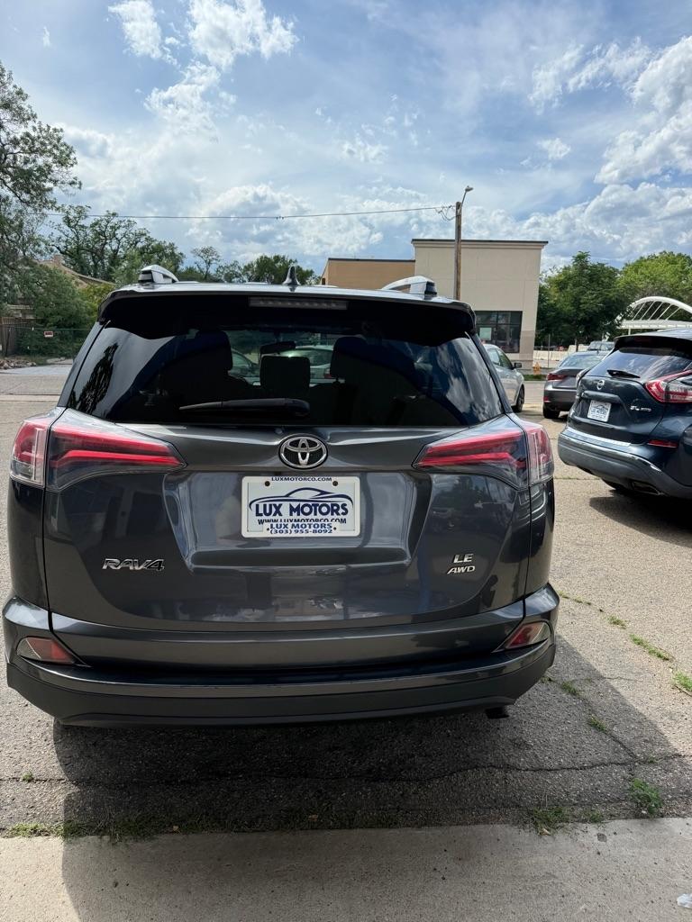 Toyota RAV4 LE AWD 2016