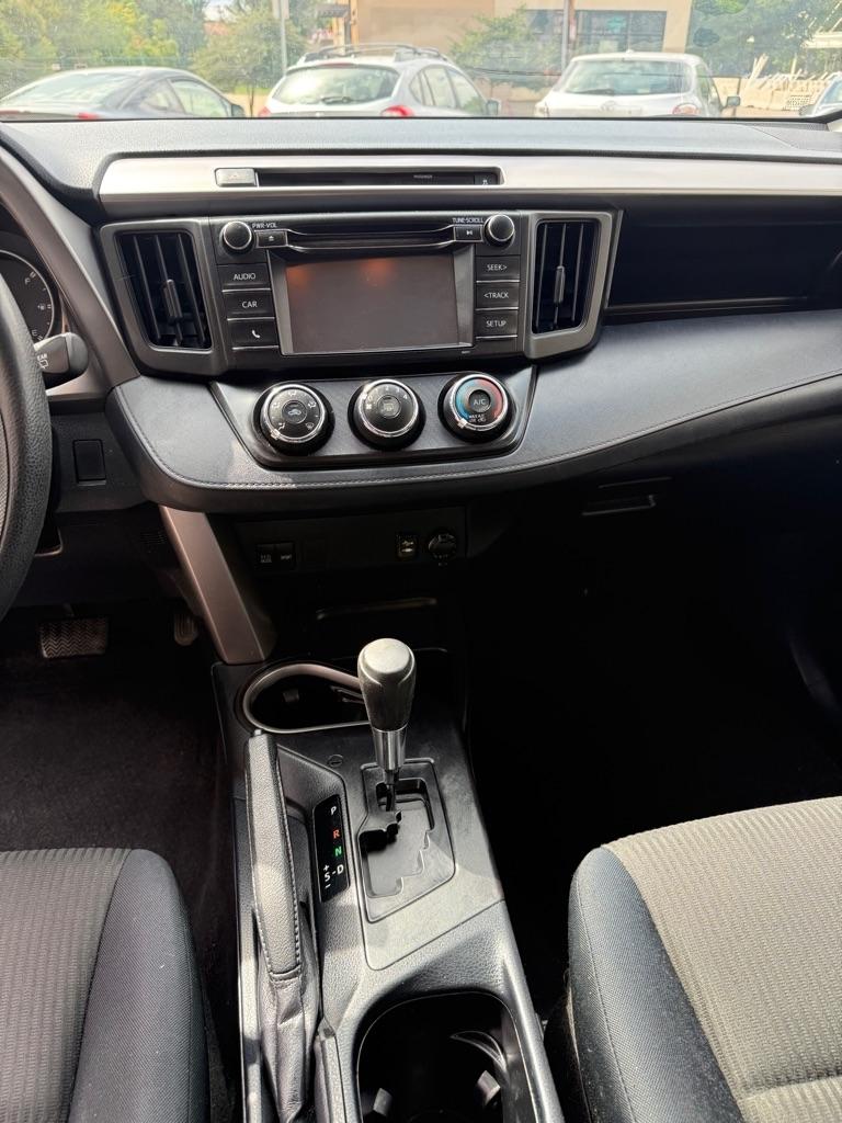 Toyota RAV4 LE AWD 2016
