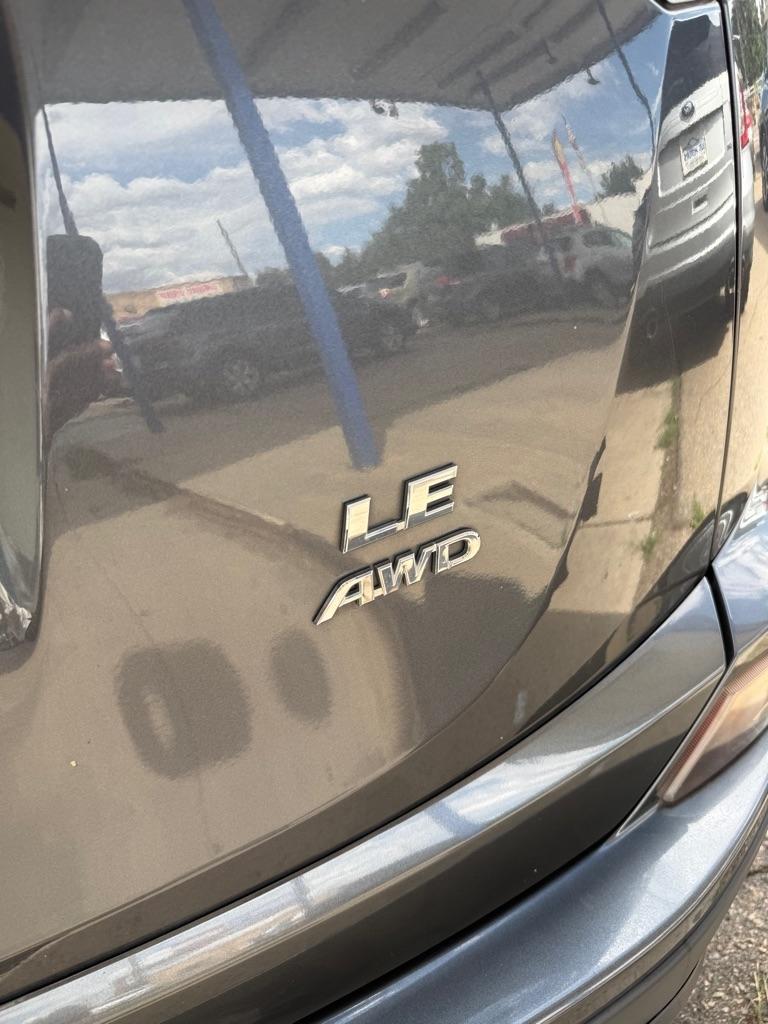 Toyota RAV4 LE AWD 2016