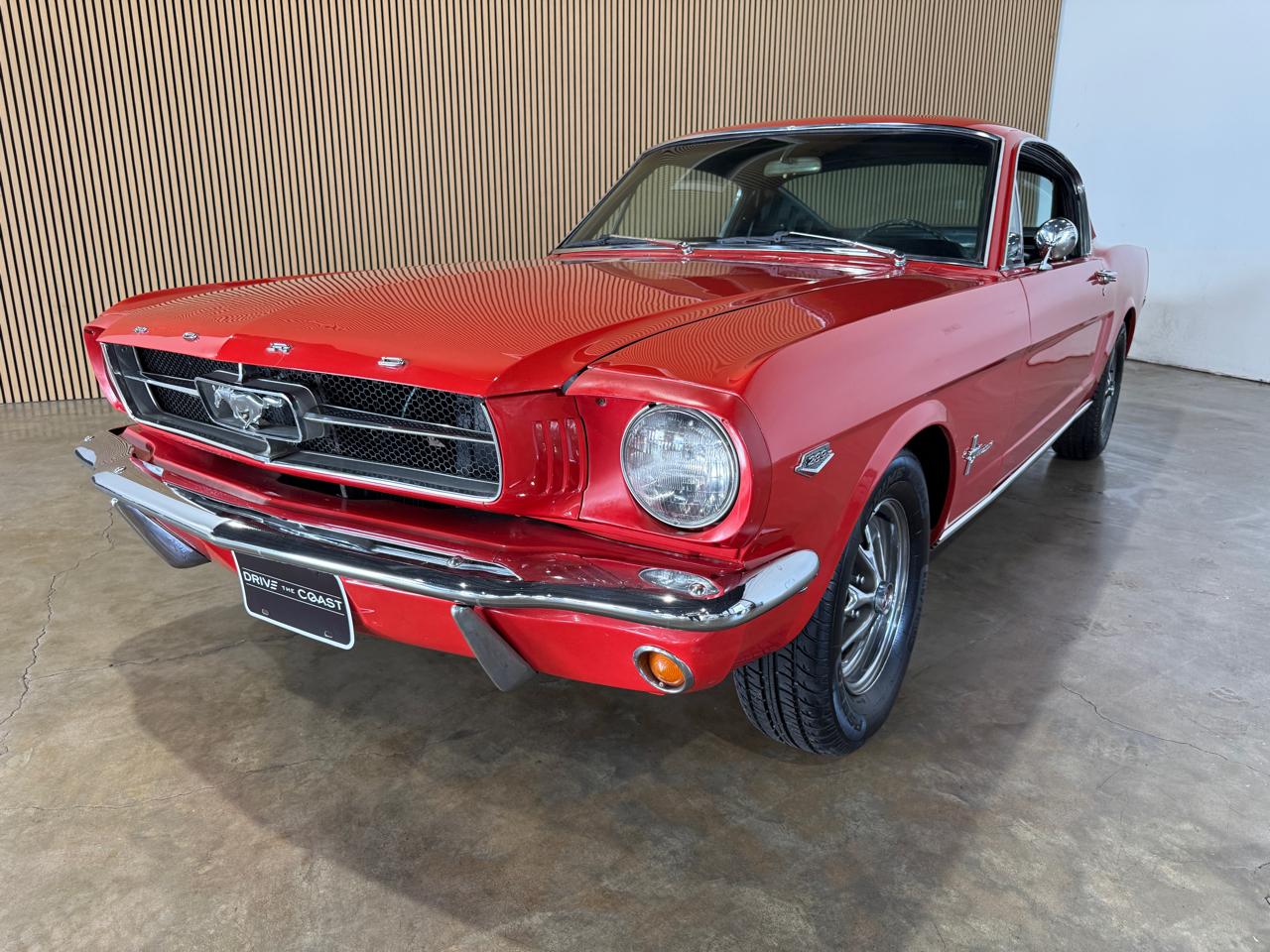 1965 Ford Mustang Fastback K-Code - Red exterior view 2