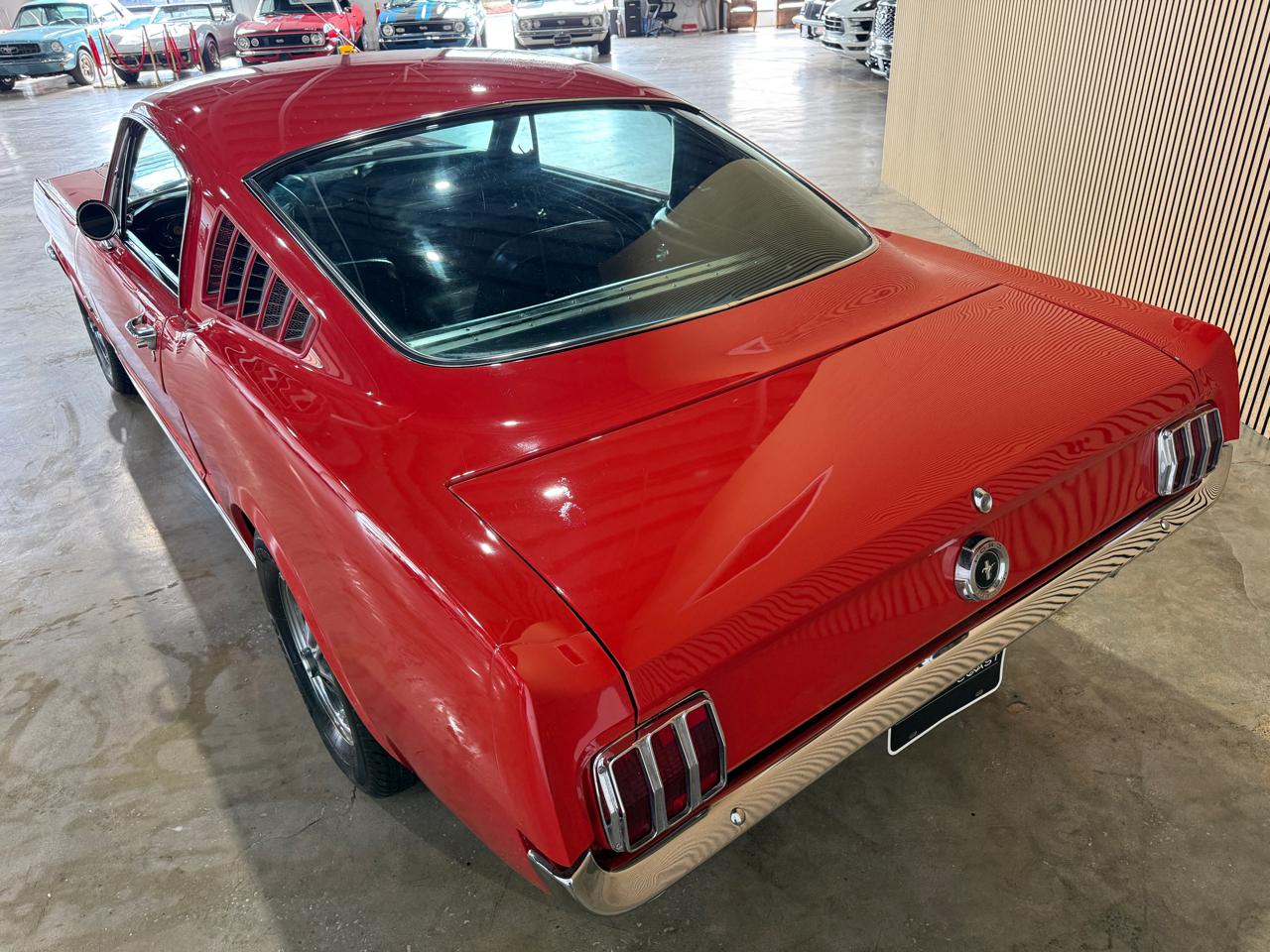 1965 Ford Mustang Fastback K-Code - Red exterior view 12