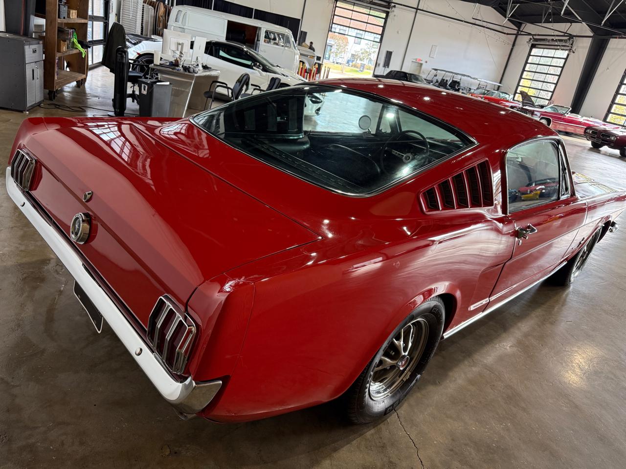 1965 Ford Mustang Fastback K-Code - Red exterior view 13