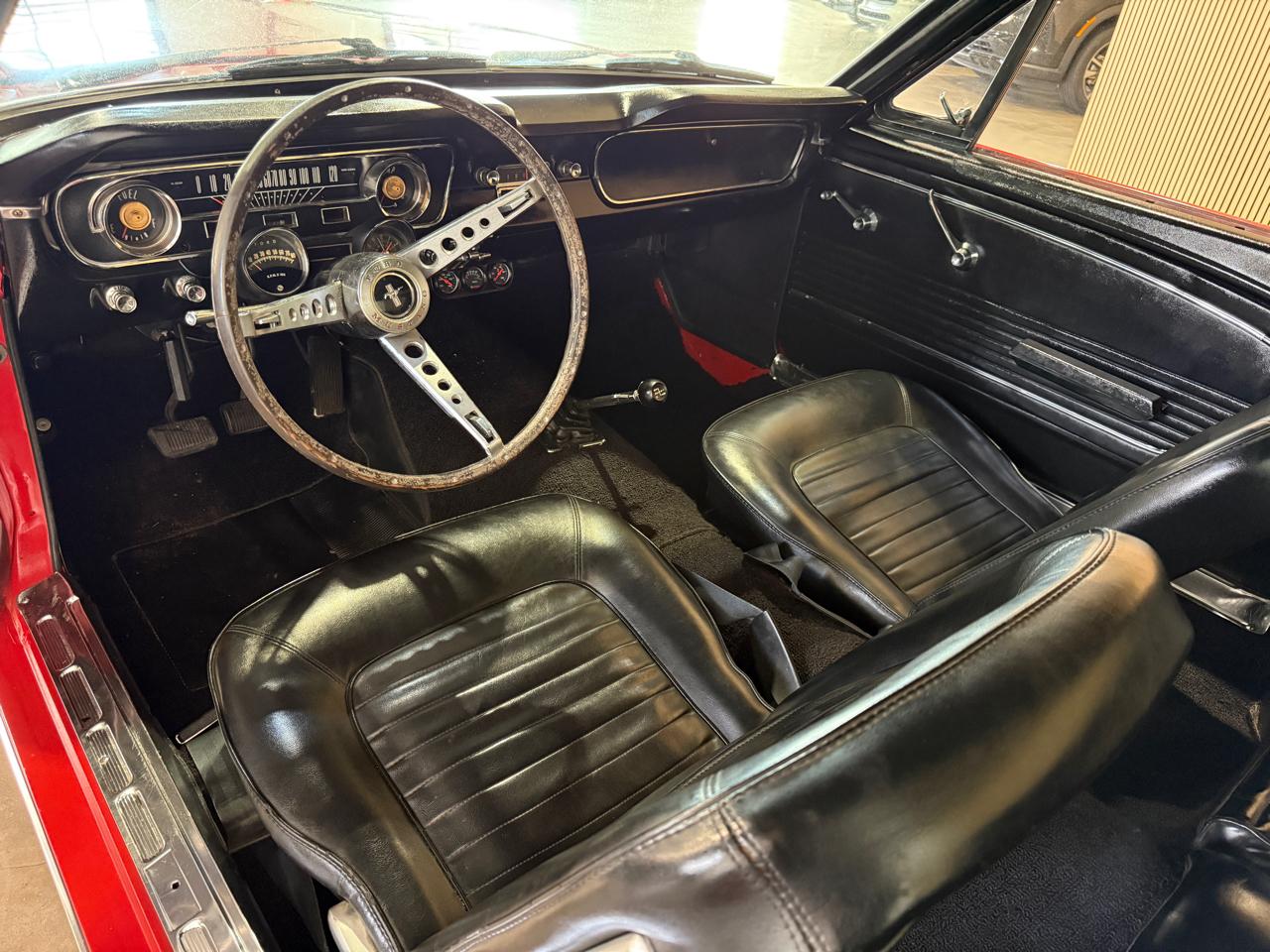 1965 Ford Mustang Fastback K-Code - Red exterior view 16