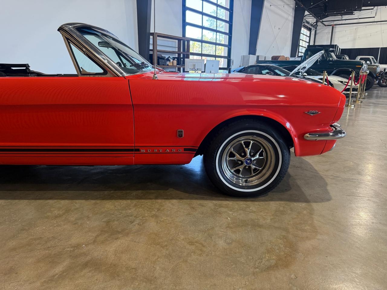 1965 Ford Mustang - Red exterior view 8