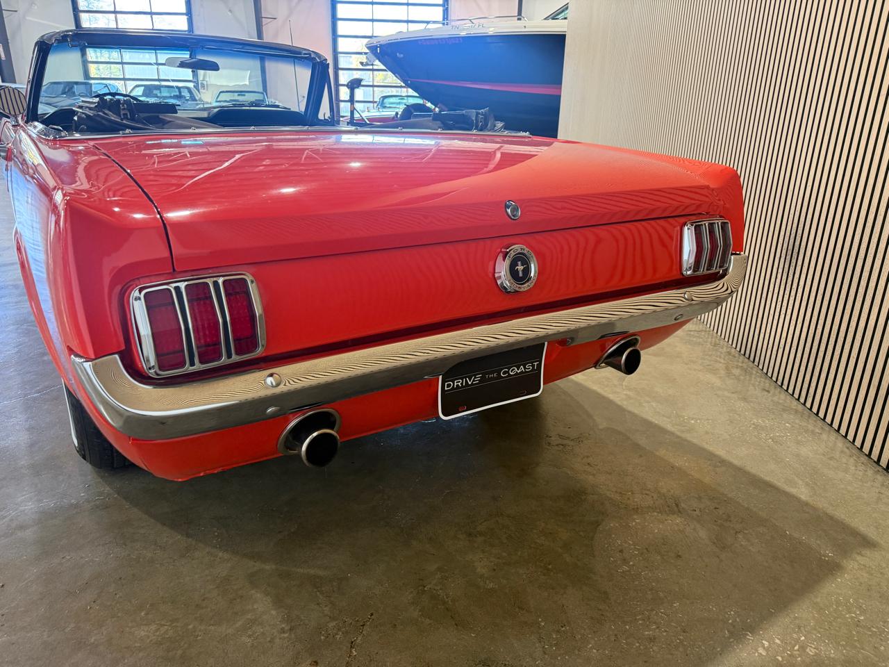 1965 Ford Mustang - Red exterior view 16