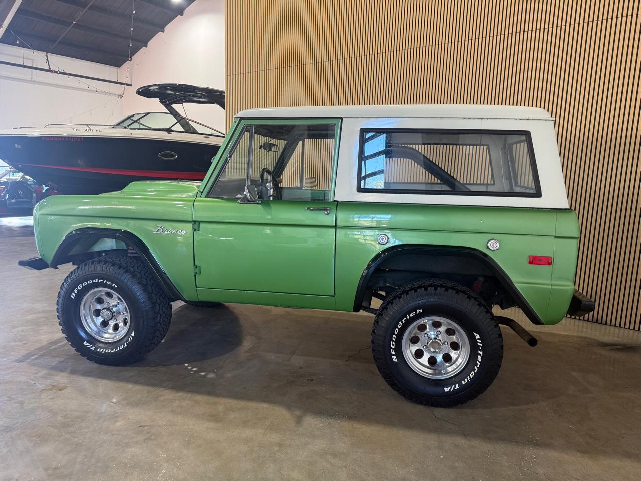1973 Ford Bronco - Dark Green exterior view 17