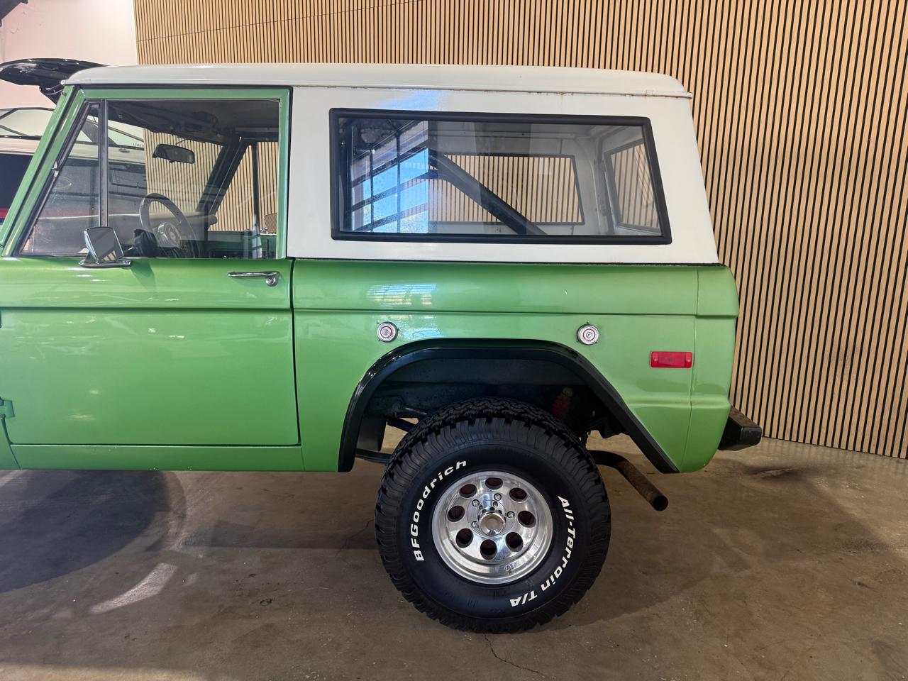 1973 Ford Bronco - Dark Green exterior view 18
