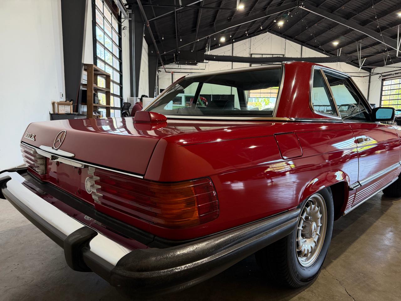 1985 Mercedes-Benz 380SL - Red exterior view 12