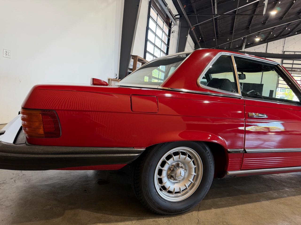 1985 Mercedes-Benz 380SL - Red exterior view 13
