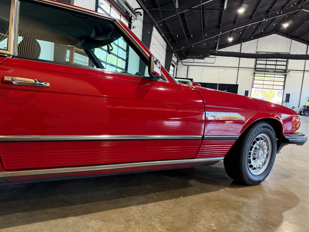 1985 Mercedes-Benz 380SL - Red exterior view 14