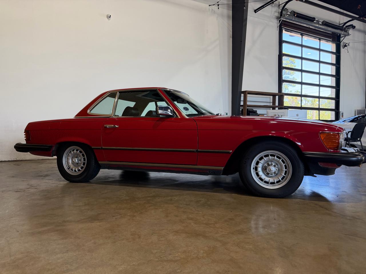 1985 Mercedes-Benz 380SL - Red exterior view 15