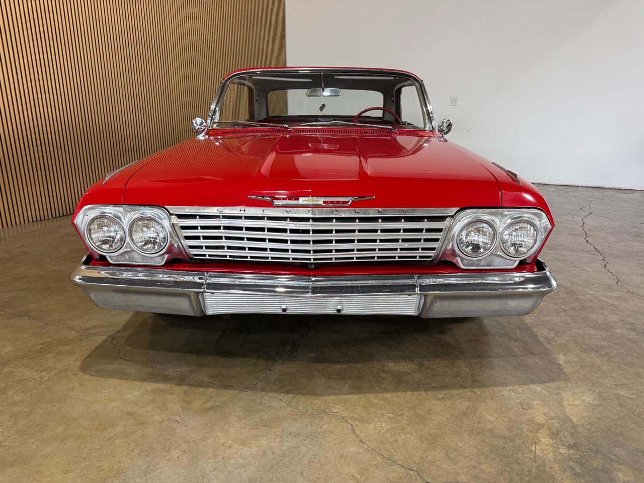 1962 Chevrolet Impala SS - Red exterior view 2