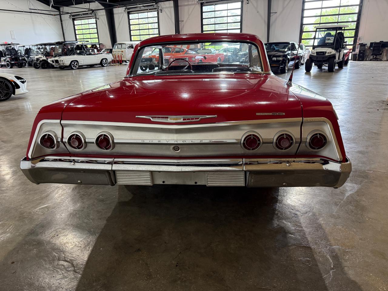 1962 Chevrolet Impala SS - Red exterior view 9